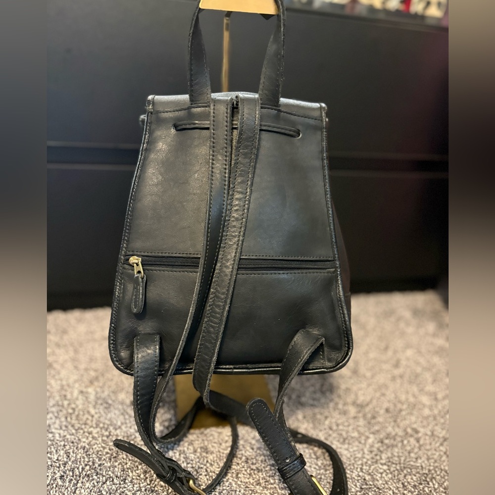 Coach vintage Day Pack in Black glovetanned leather- (USA) - Picture 13 of 16